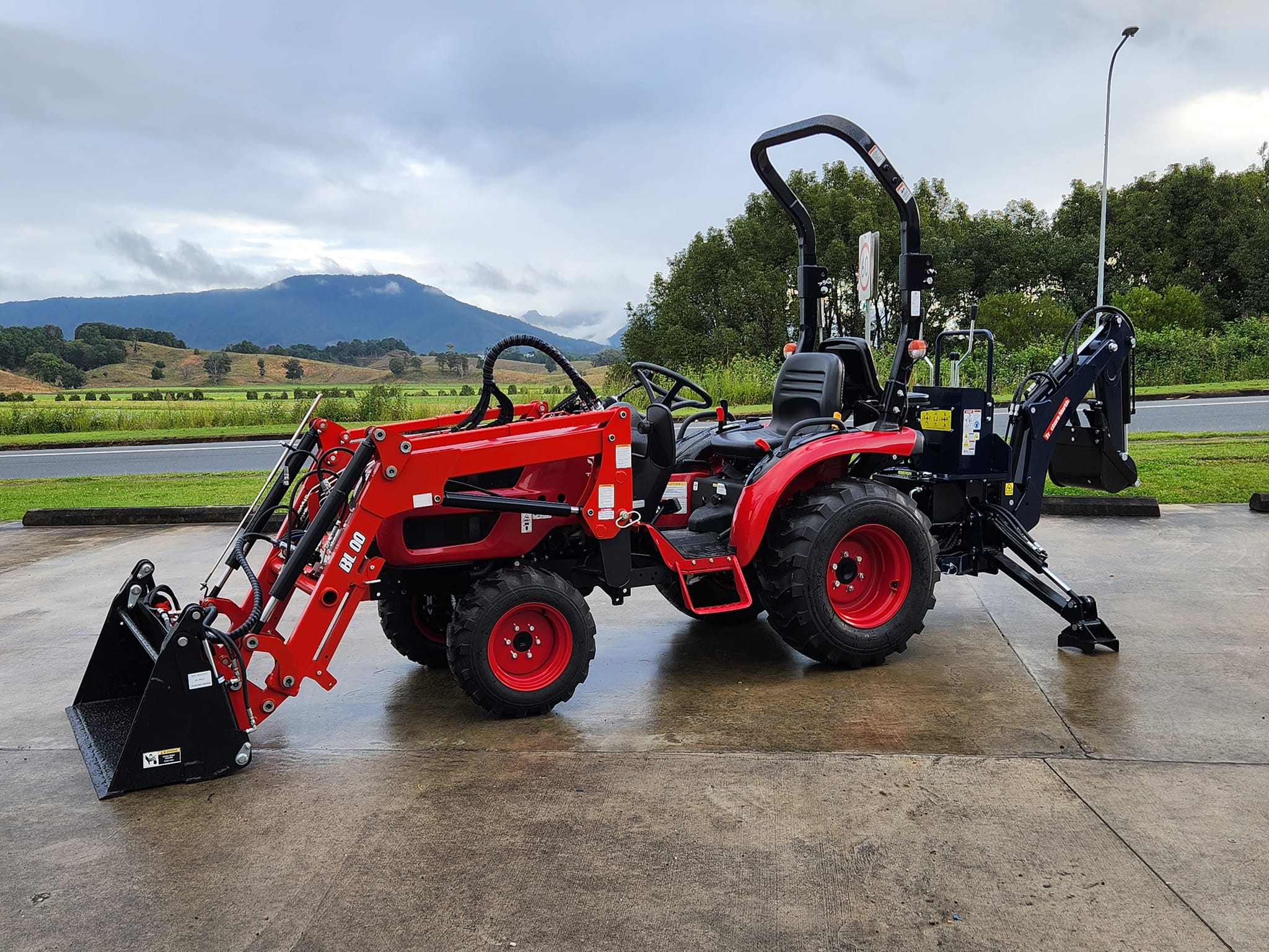 TYM TRACTORS T2900
