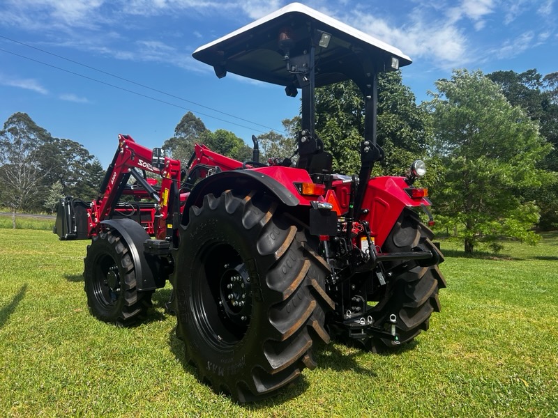 SOLIS S90 ROPS with 4 in 1 loader